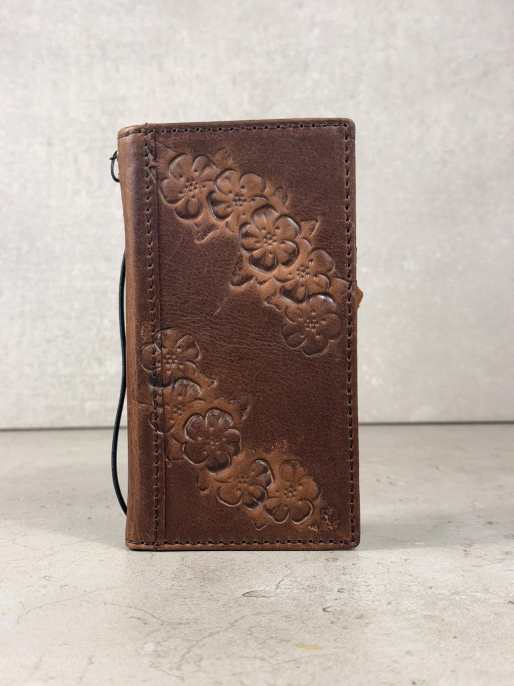 Vintage Book Style Leather iPhone 17 Wallet Case with Card Slots
