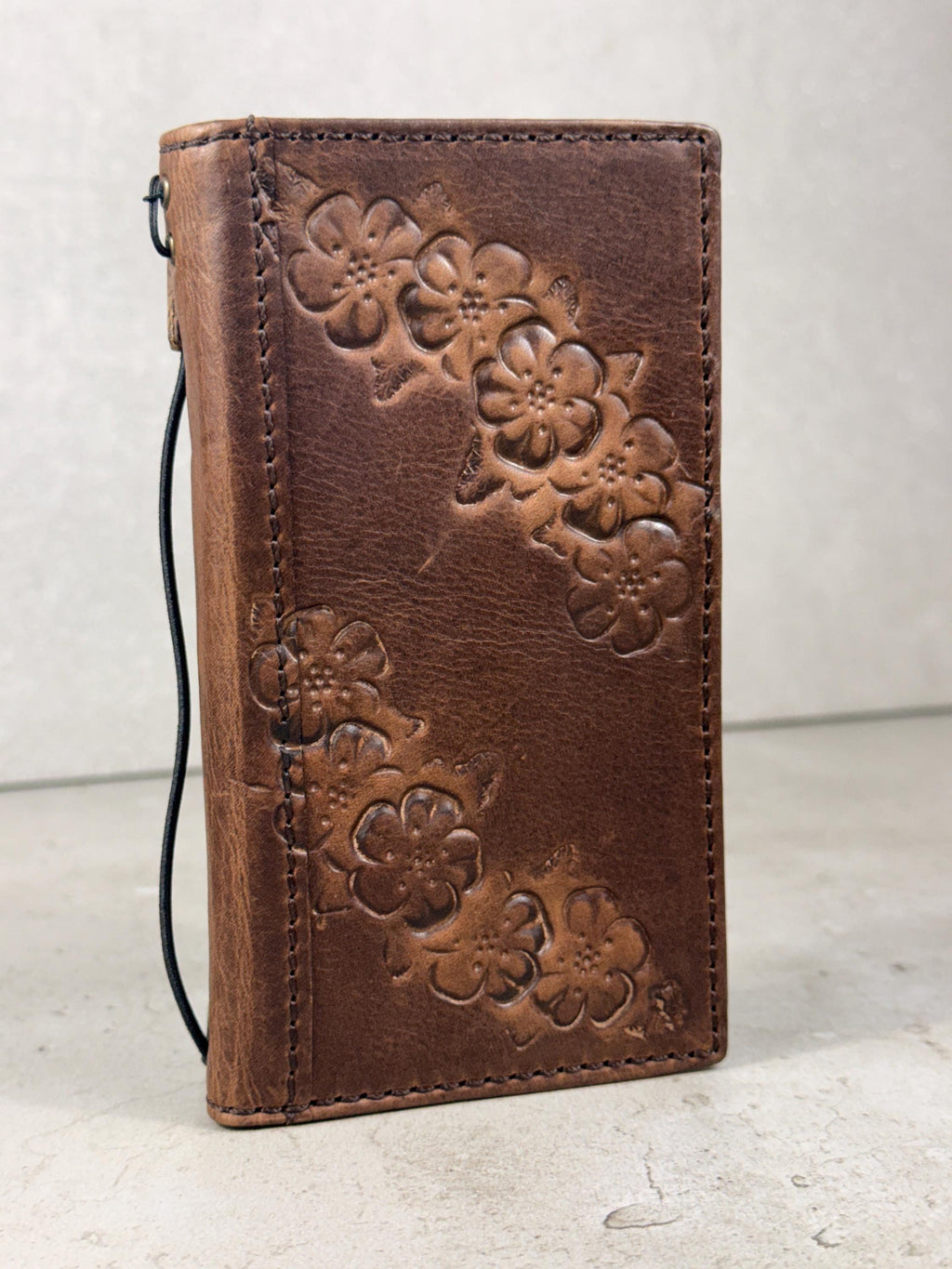 Vintage Book Style Leather iPhone 17 Wallet Case with Card Slots