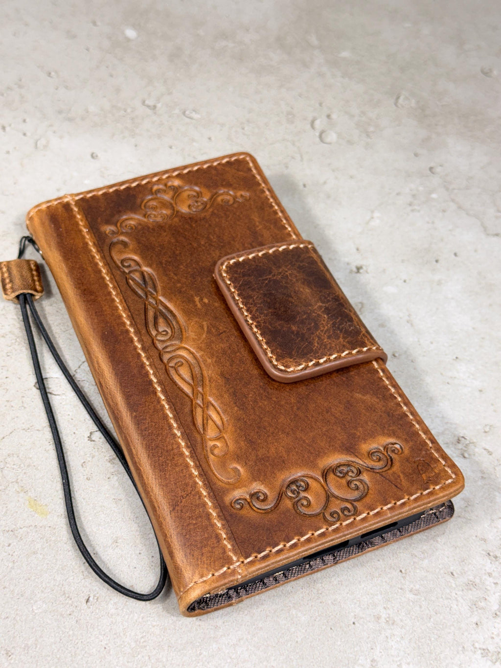 Handmade Leather Google Pixel Wallet Case: Vintage  Design