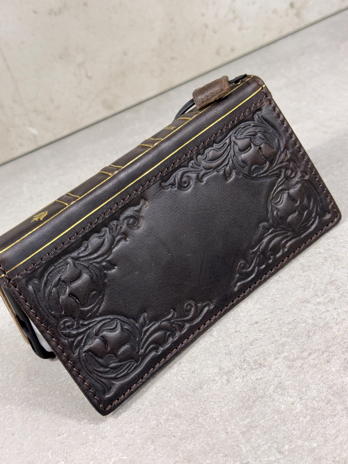 Handmade Leather Wallet Phone Case: Royal Book Design
