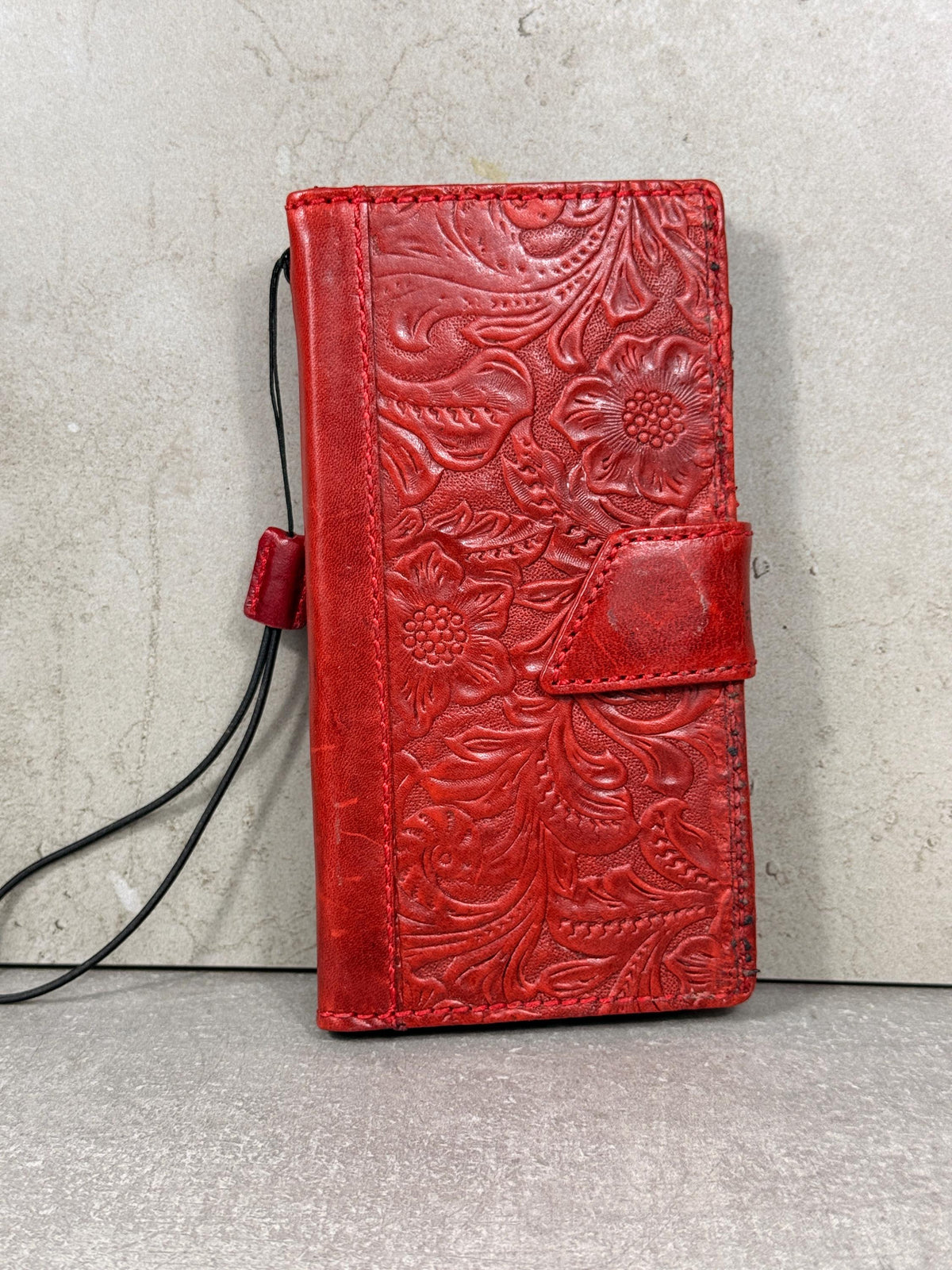 Handmade Leather Google Pixel Wallet Case: Vintage Red Art