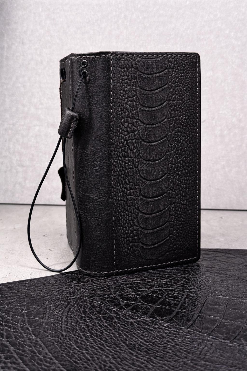 Vintage Leather Wallet Case for iPhone 17: Book Style, Card Slots