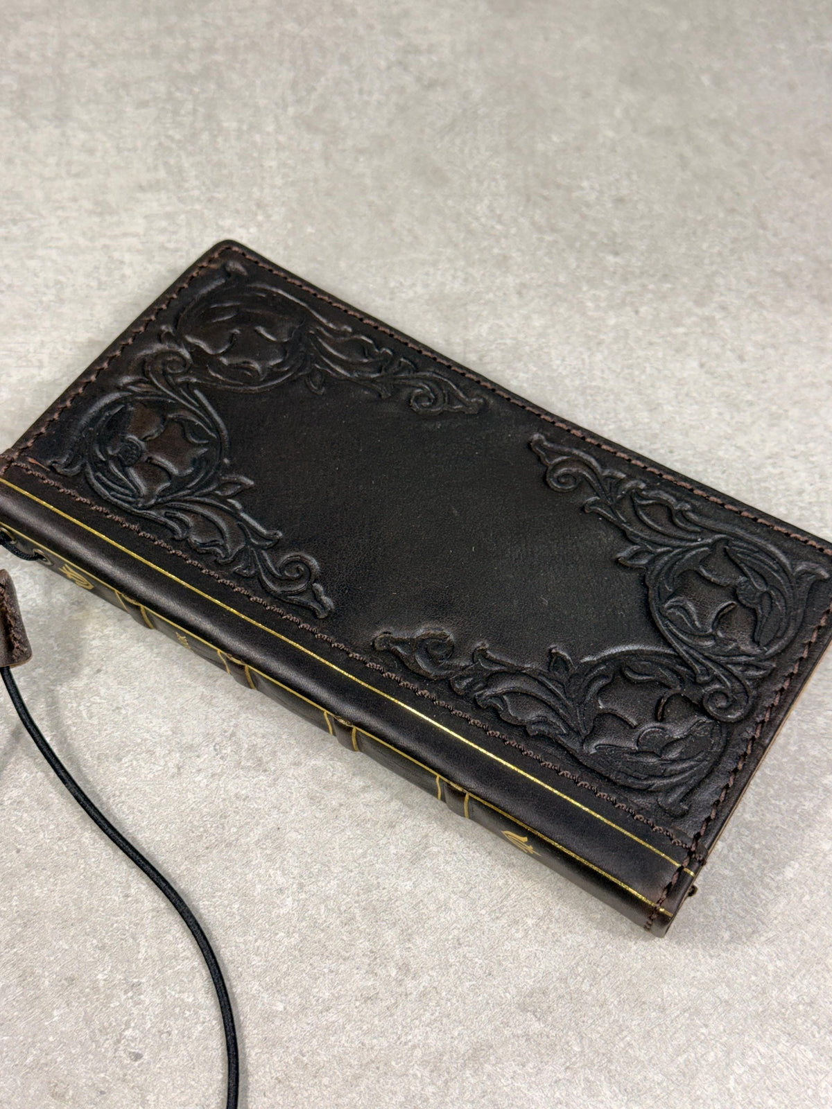 Vintage Book Style Leather iPhone 17 Wallet Case with Card Slots