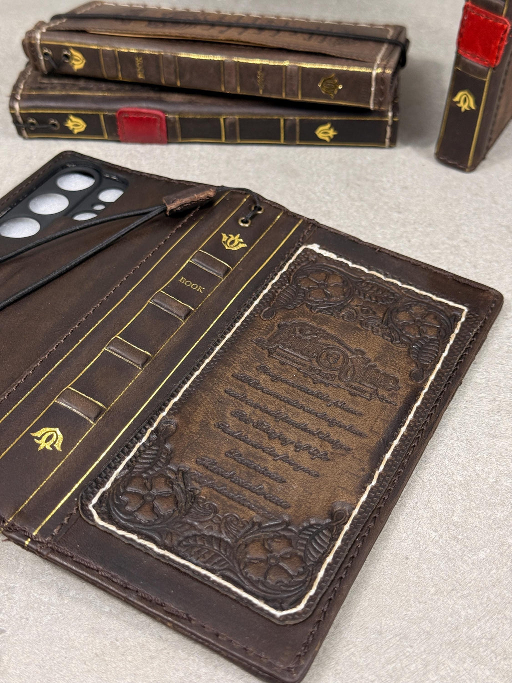 Vintage Leather iPhone 17 Wallet Case: Book Style, Card Slots