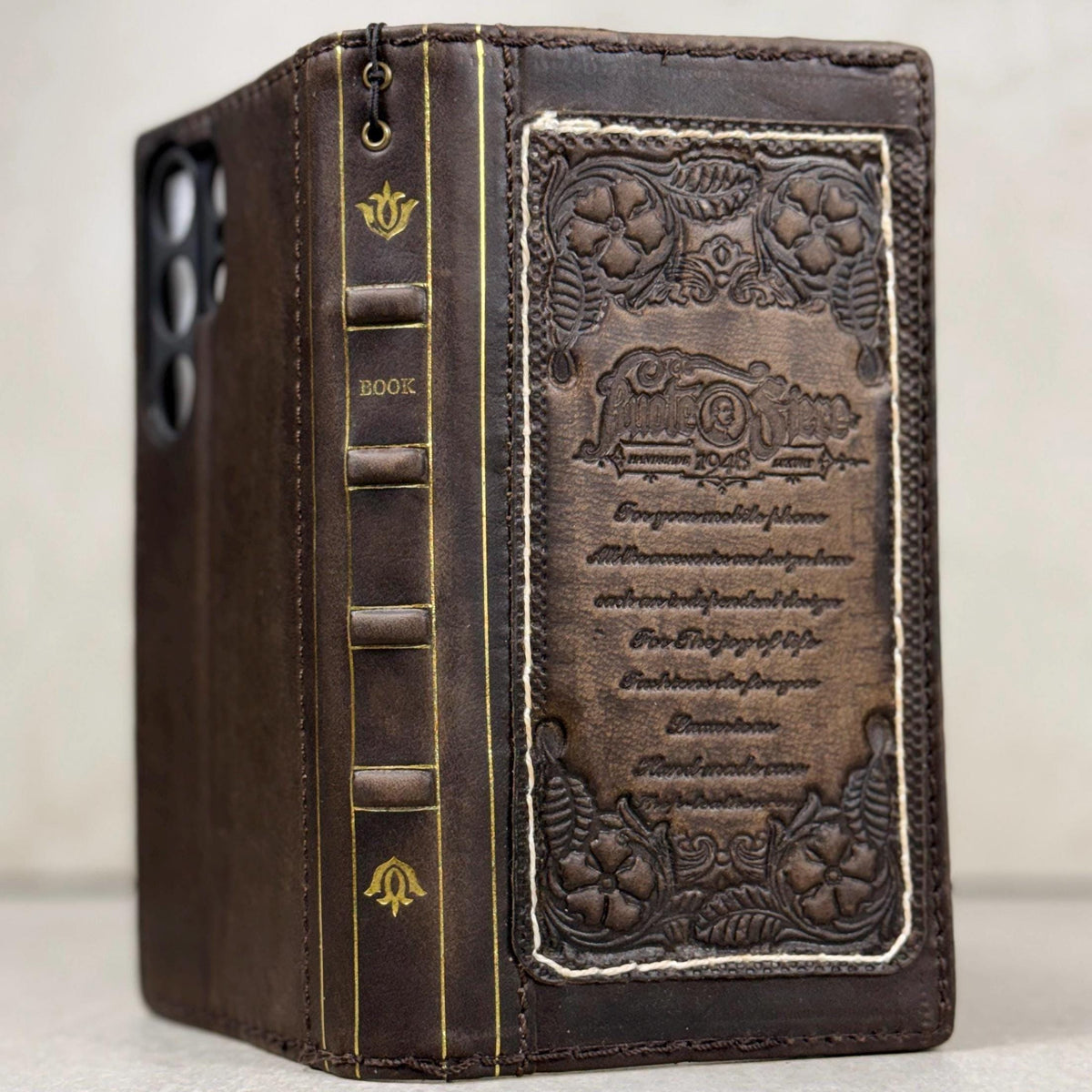 Vintage Leather iPhone 17 Wallet Case: Book Style, Card Slots