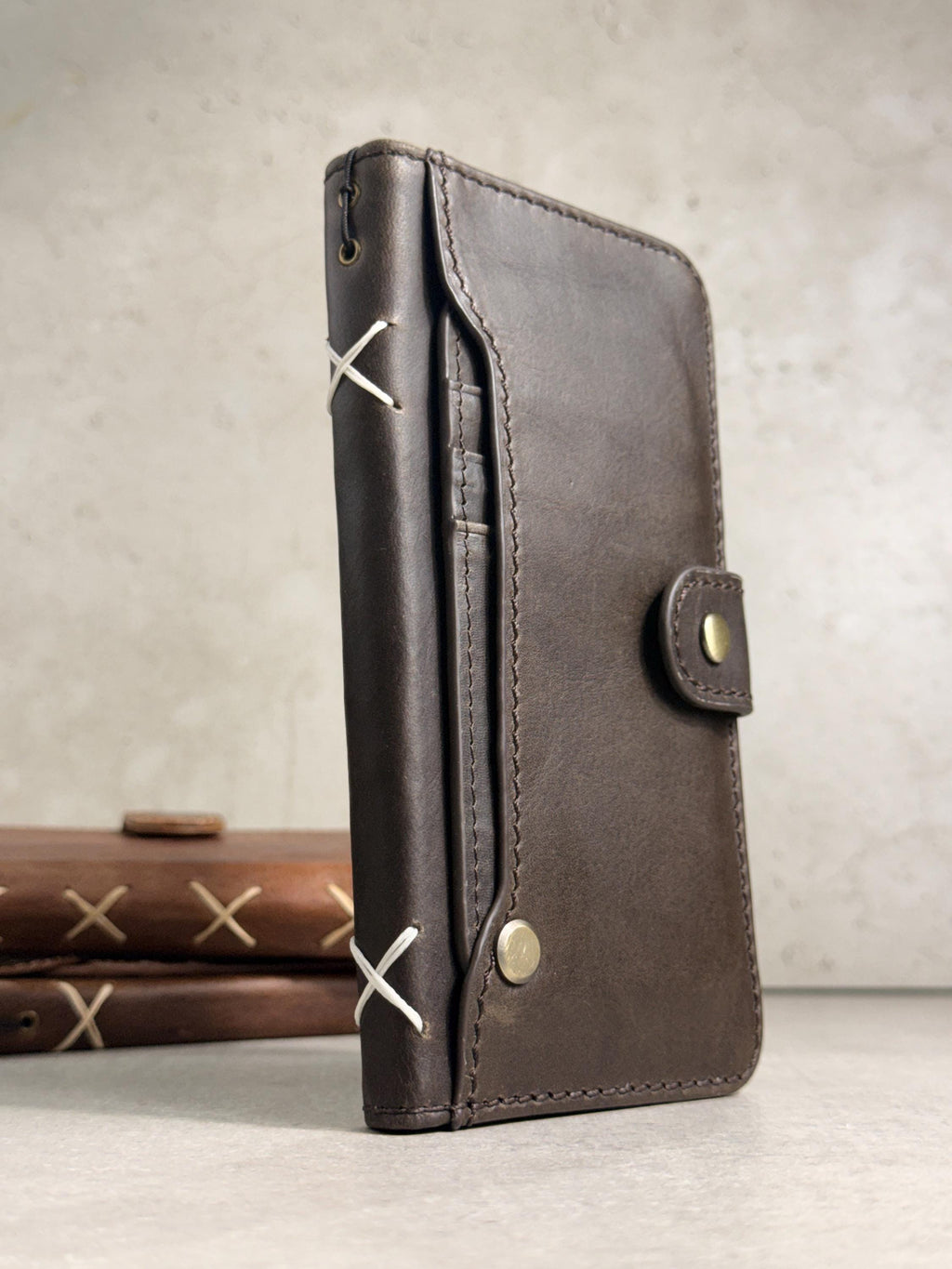 Handmade Leather Wallet Case for Google Pixel: Retro Card Holder with Zipper
