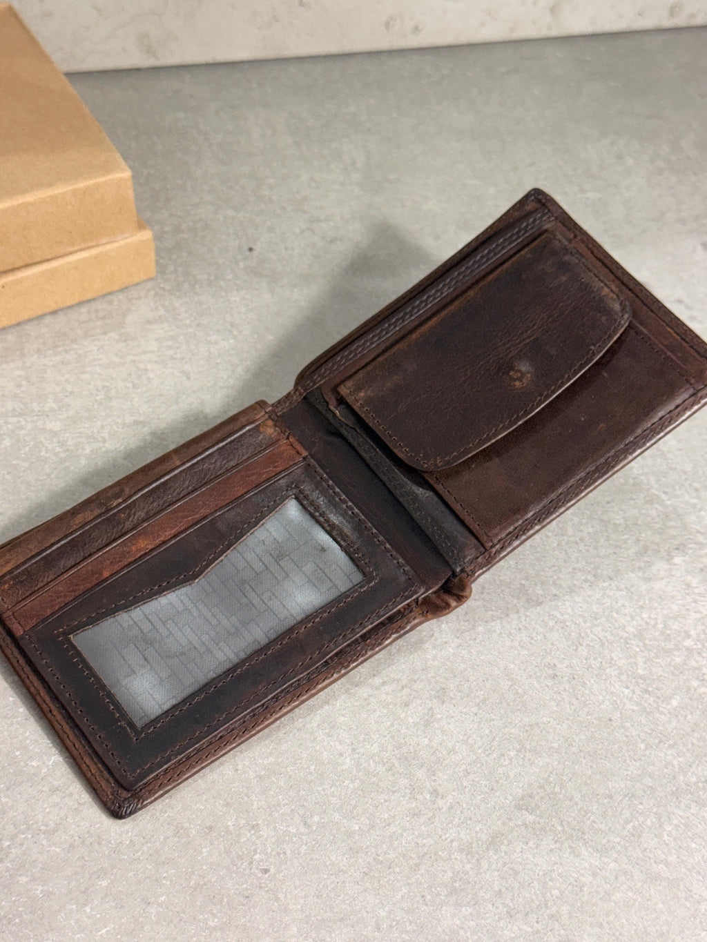 Leather wallet card slots  bill compartments thin design Hand-Stitched  Davidov art