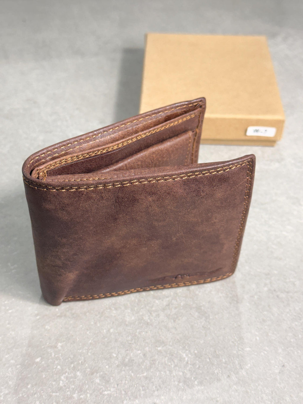Leather wallet card slots  bill compartments thin design Hand-Stitched  Davidov art