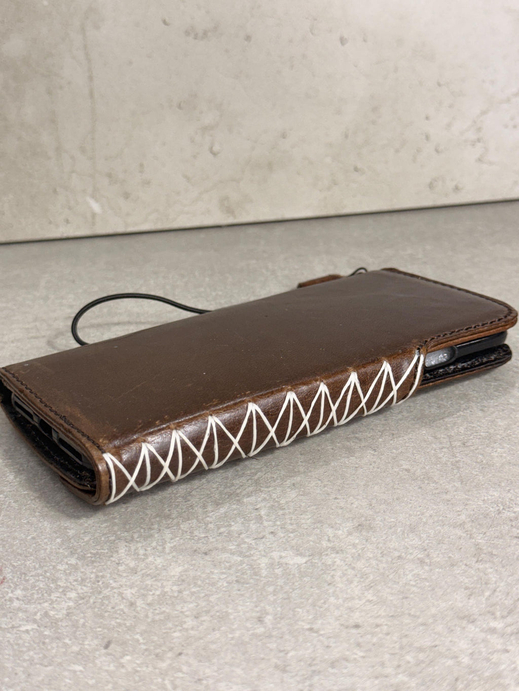 Genuine Leather iPhone Case: Ostrich Pattern, Vintage Book Style, Handcrafted Protection