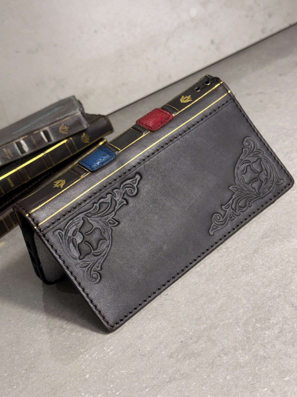 Handmade Black Leather Book iPhone Case: Vintage Art Design Wallet Cover Ip 7-18 max